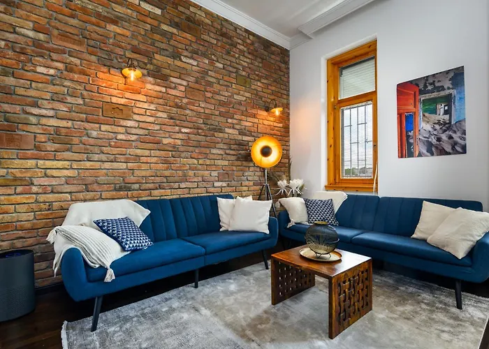 Apartment Rustic Downtown 106 M2 *