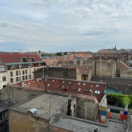 Lägenhet Rustic Downtown 106 M2 *