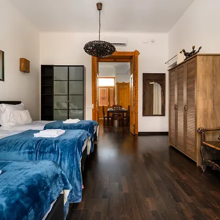Rustic Downtown 106 M2 Apartmán *