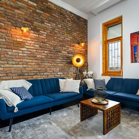 Apartamento Rustic Downtown 106 M2 *